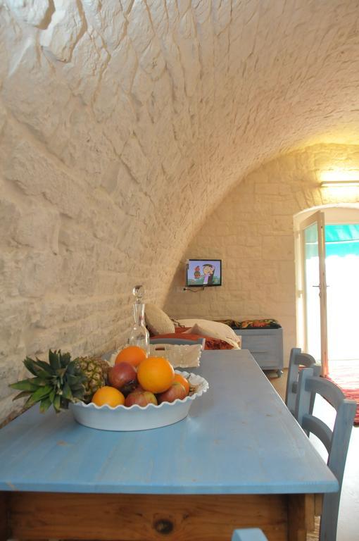 Palazzo Agrusti - Residenza D'Epoca Bed and Breakfast Alberobello Rum bild