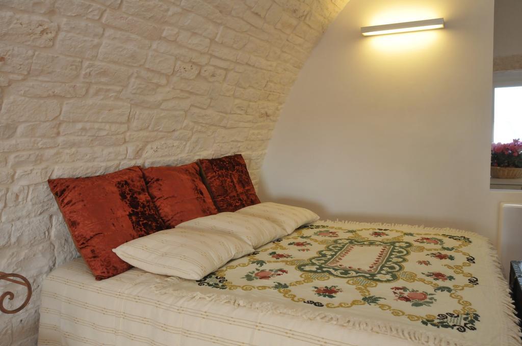 Palazzo Agrusti - Residenza D'Epoca Bed and Breakfast Alberobello Rum bild