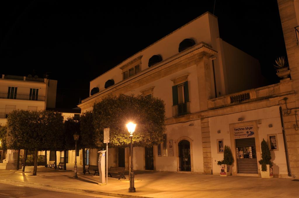 Palazzo Agrusti - Residenza D'Epoca Bed and Breakfast Alberobello Exteriör bild