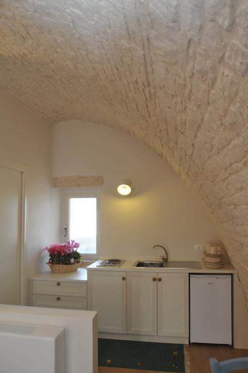 Palazzo Agrusti - Residenza D'Epoca Bed and Breakfast Alberobello Rum bild